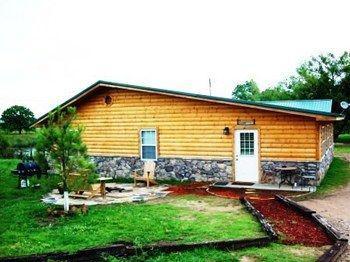 Whip Or Wheel Cabins Holdenville Exterior photo